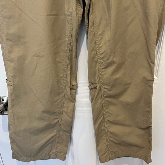 The North Face Tan Khaki Nylon Cargo Pants Womens 10 Hiking Packable Lightweight - Picture 2 of 5